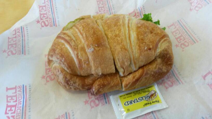 Lees Sandwiches | meal takeaway | 260 E Santa Clara St, San Jose, CA 95113, USA | 4082868808 OR +1 408-286-8808