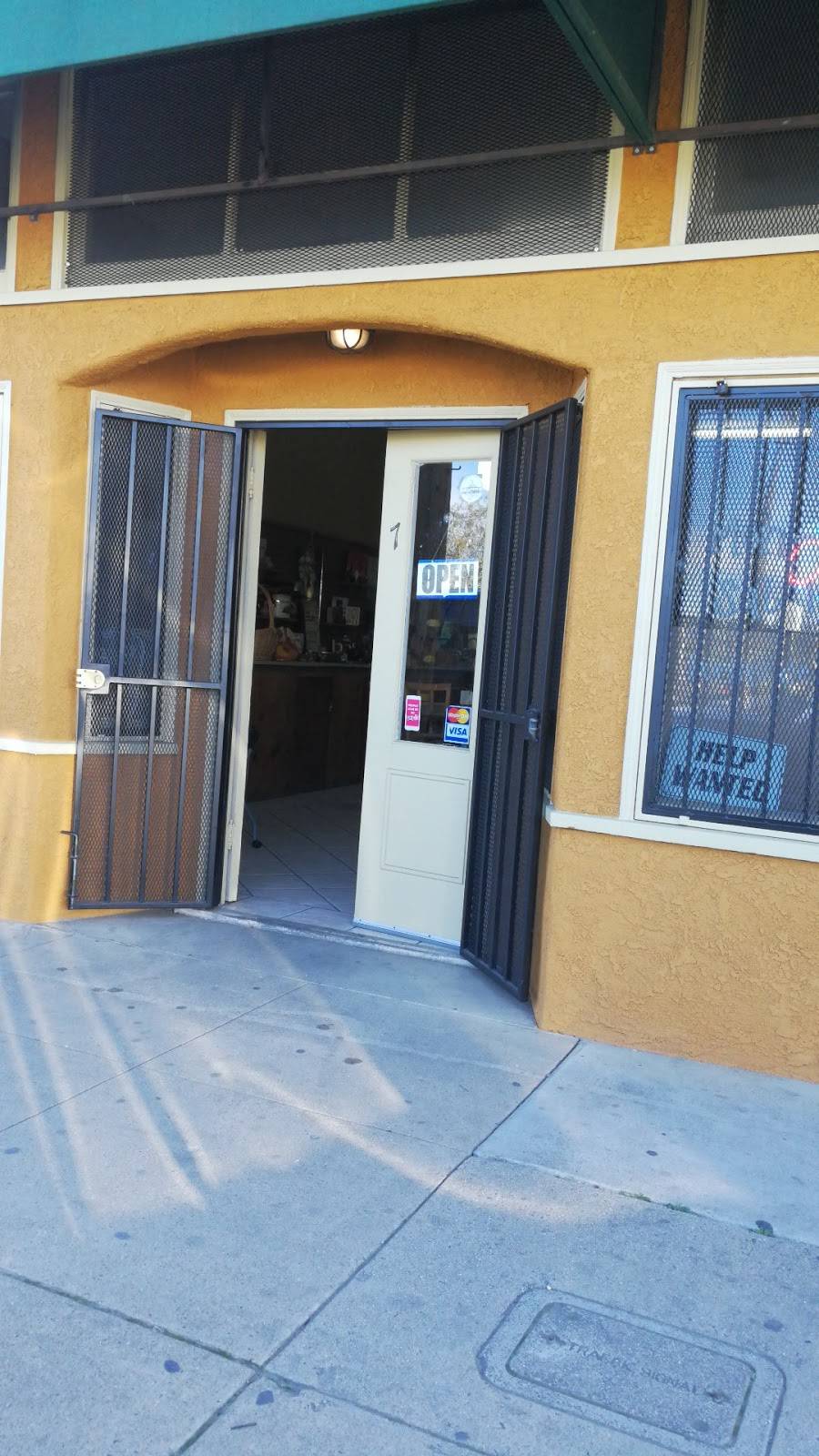 Turkey Boat | restaurant | 7 San Juan Rd, Watsonville, CA 95076, USA | 8315365351 OR +1 831-536-5351