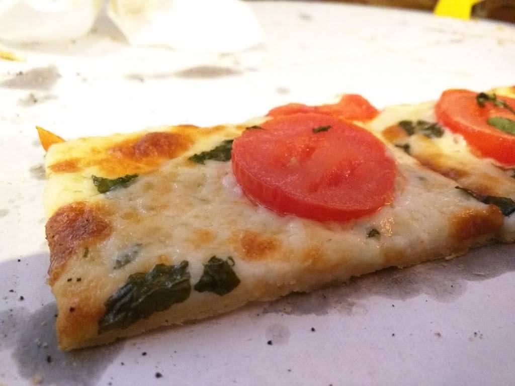 Village Pizza and Pub | restaurant | 2496 N Randall Rd, Dundee Township, IL 60118, USA | 8475511088 OR +1 847-551-1088