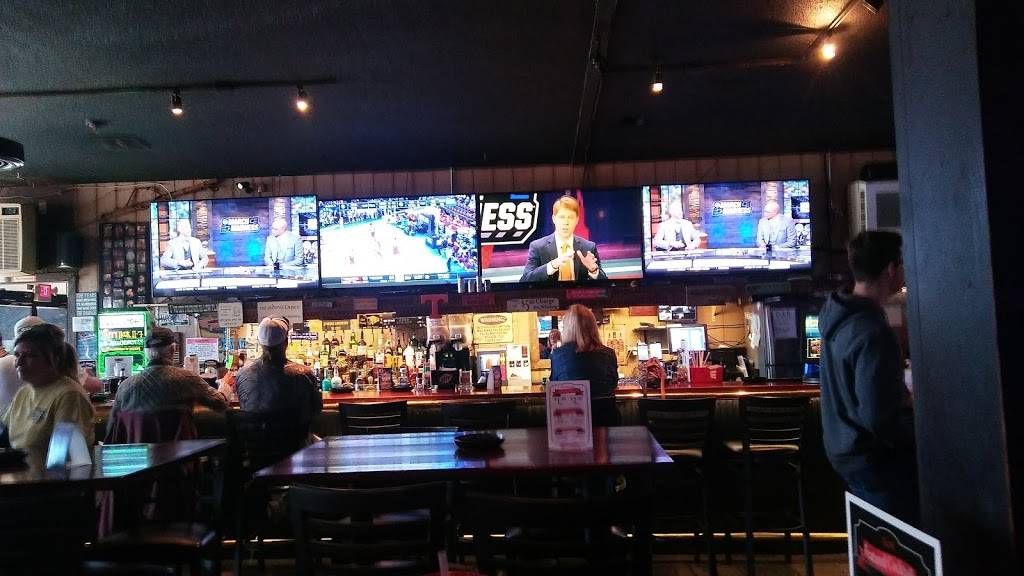 Bullfeathers | restaurant | 10535 Kingston Pike Kingston Pike, Knoxville, TN 37922, USA | 8656901786 OR +1 865-690-1786