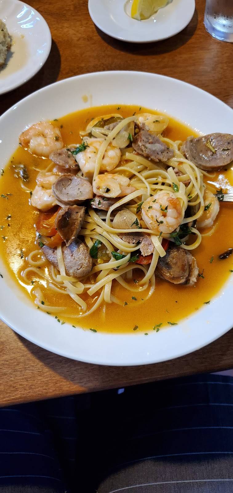 Sal’s Italian ristorante | restaurant | 6351 N Andrews Ave, Fort Lauderdale, FL 33309, USA | 9543930204 OR +1 954-393-0204