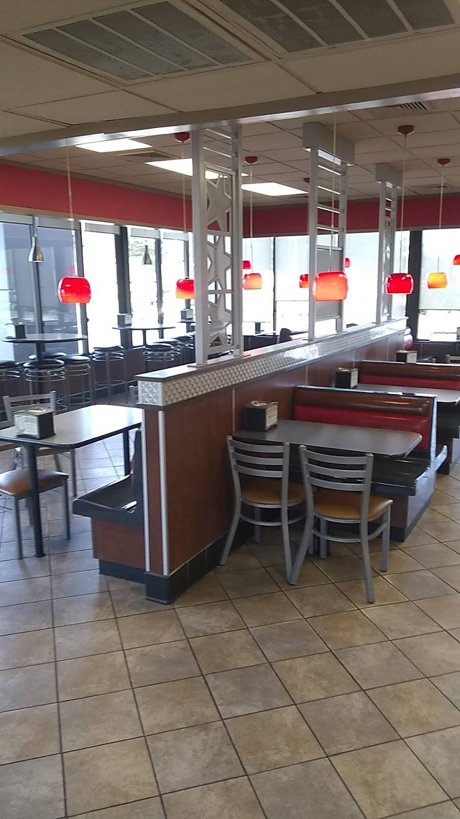 Hardees Red Burrito | restaurant | 542309 US-1, Callahan, FL 32011, USA | 9048795748 OR +1 904-879-5748