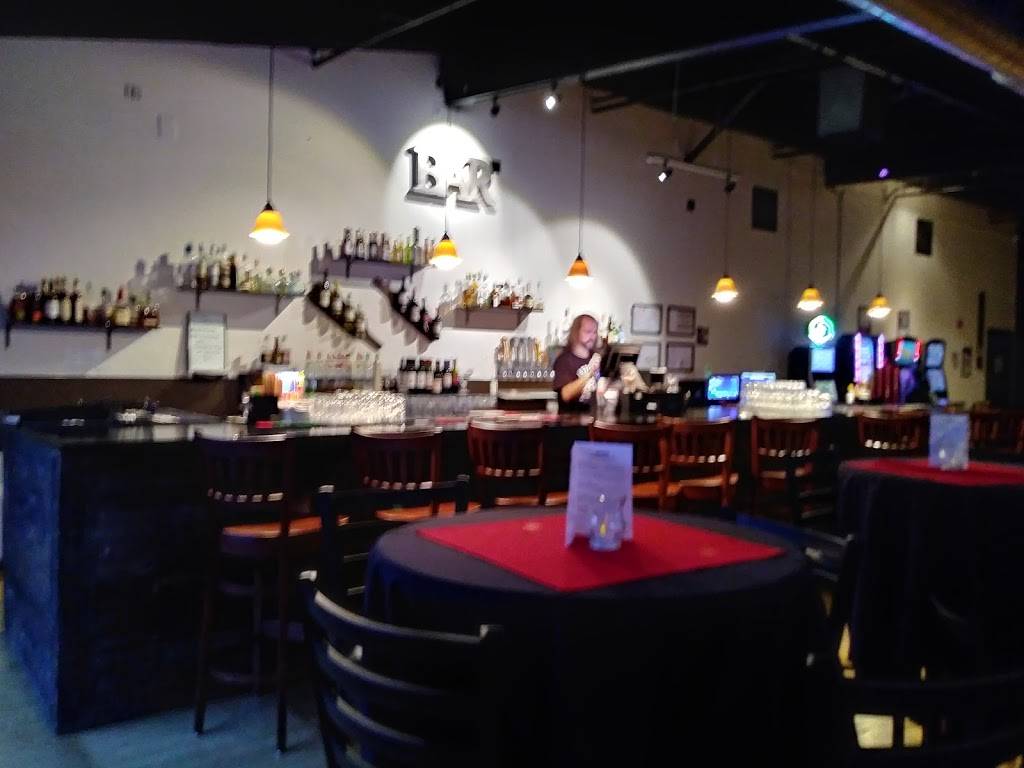 Catfish Lous | restaurant | 6540 SW Fallbrook Pl, Beaverton, OR 97008, USA | 5032275384 OR +1 503-227-5384