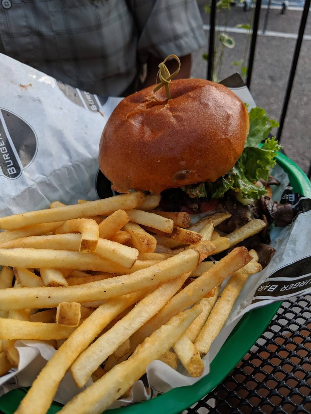 Burger Bar WBL | restaurant | 2125 4th St, White Bear Lake, MN 55110, USA | 6513522165 OR +1 651-352-2165