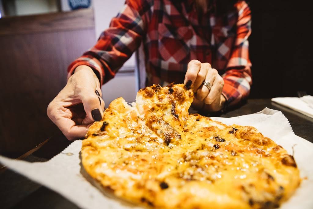 Pats Pizza | restaurant | 30 Market St, Portland, ME 04101, USA | 2076994455 OR +1 207-699-4455