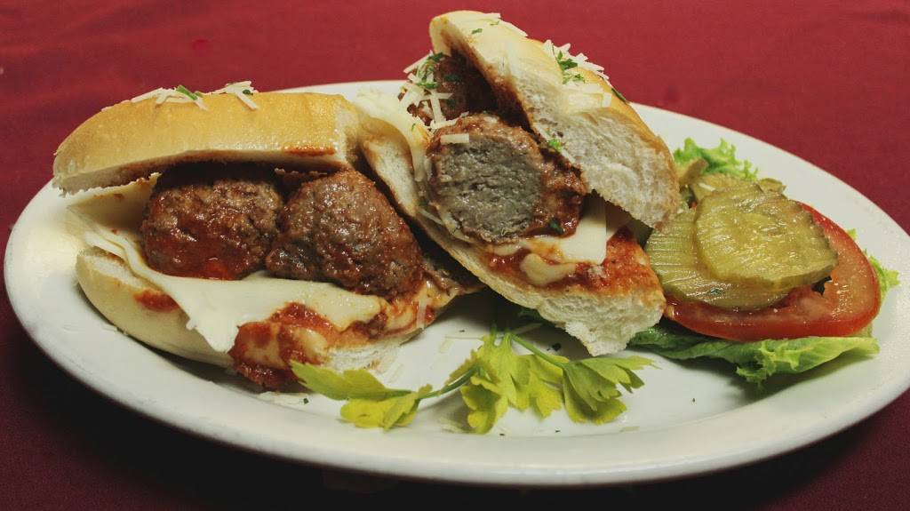 Cecil Whittaker’s | restaurant | 1017 Wolfrum Rd, Weldon Spring, MO 63304, USA | 6364419119 OR +1 636-441-9119