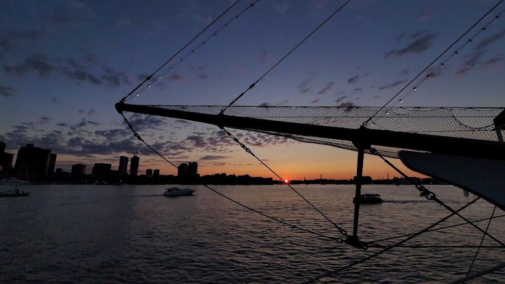 The Tall Ship Boston | restaurant | 1 E Pier Dr, Boston, MA 02128, USA | 6173077714 OR +1 617-307-7714
