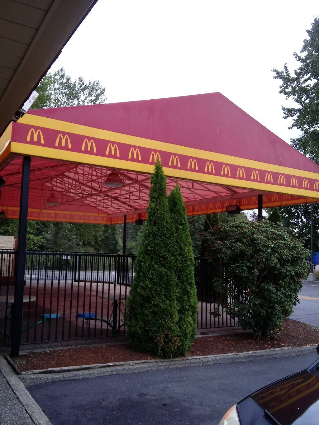 McDonalds | cafe | 917 Ave D, Snohomish, WA 98290, USA | 3605689400 OR +1 360-568-9400