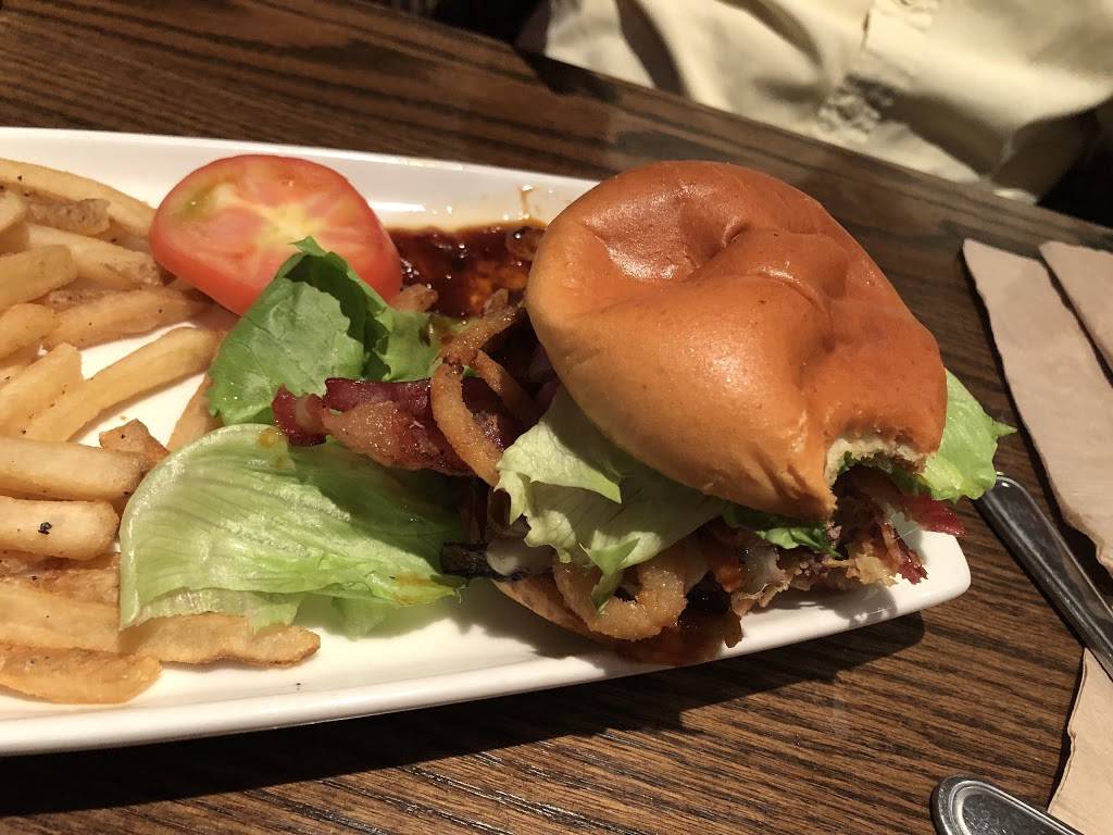 Applebees Grill + Bar | restaurant | 19625 Restaurant Row, Houston, TX 77084, USA | 2815793580 OR +1 281-579-3580