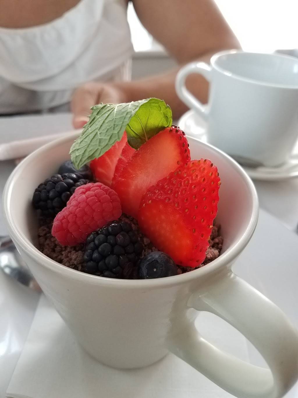 The Black Sheep Bistro | restaurant | 326 Main St, Spring, TX 77373, USA | 8326163035 OR +1 832-616-3035