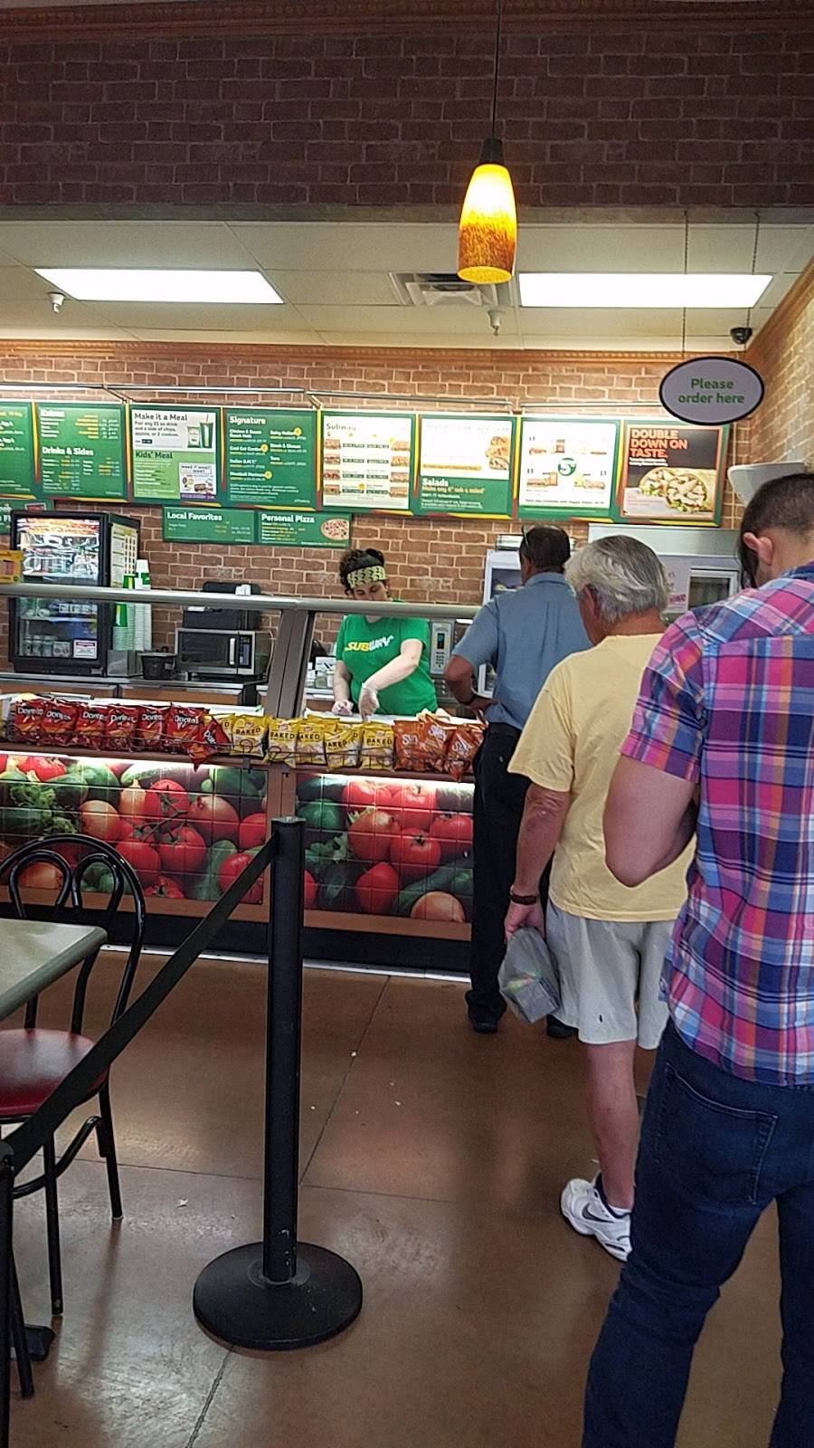 Subway | restaurant | 375 Kings Hwy, Port Charlotte, FL 33983, USA | 9416246366 OR +1 941-624-6366