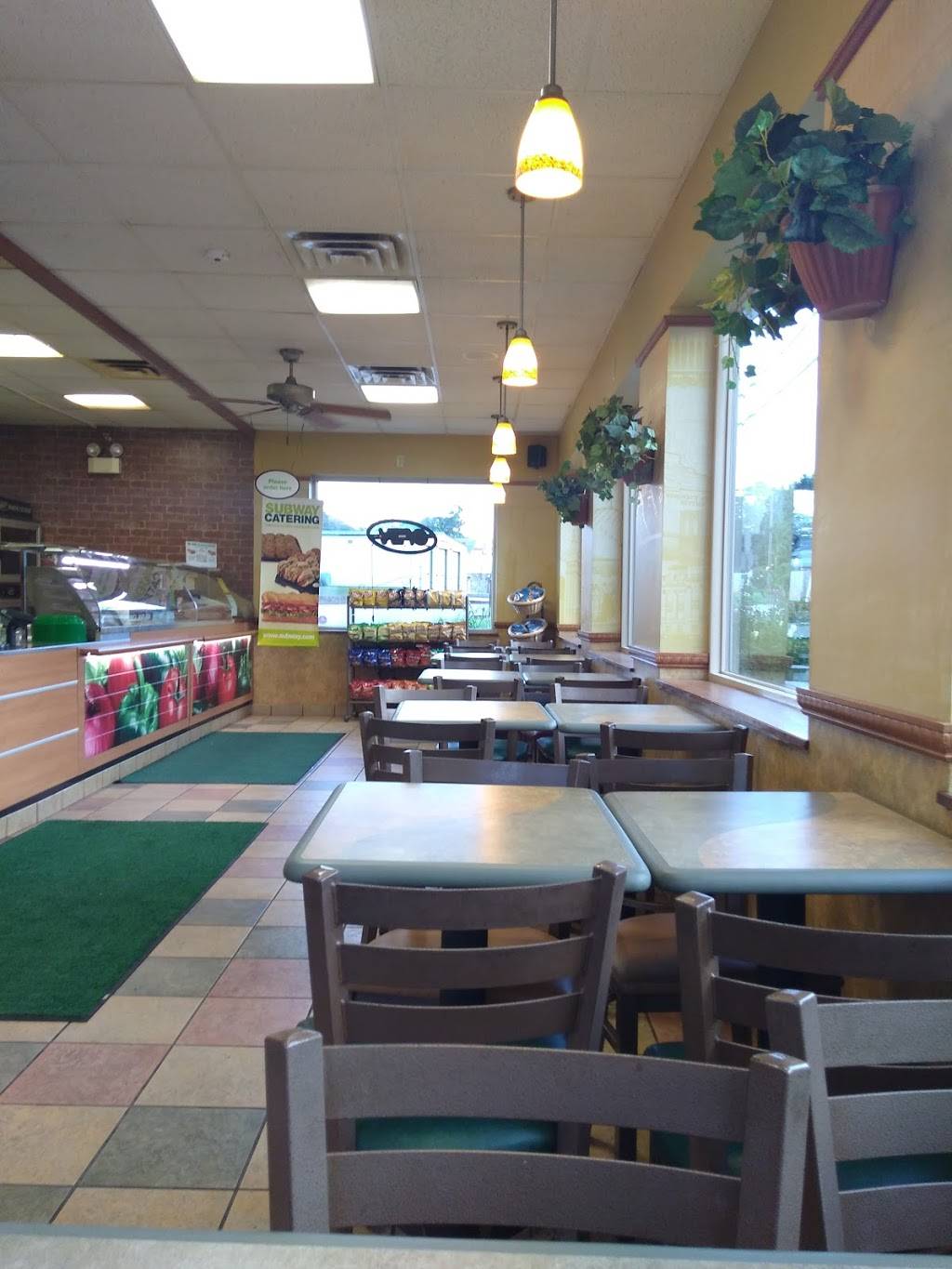 Subway | restaurant | 5 E Philadelphia St, Armagh, PA 15920, USA | 8144466727 OR +1 814-446-6727