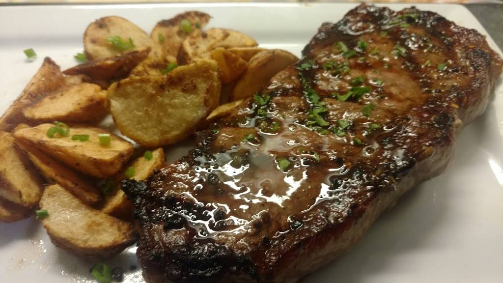 Seagrass Waterfront & Tiki Bar | restaurant | 10386 W Halls River Rd, Homosassa, FL 34448, USA | 3525032007 OR +1 352-503-2007