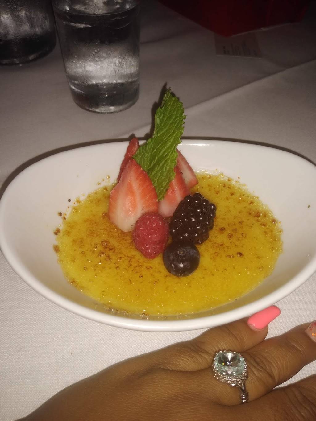 Ruths Chris Steak House | restaurant | Regalia Shopping Center, 6120 Poplar Ave, Memphis, TN 38119, USA | 9017610055 OR +1 901-761-0055