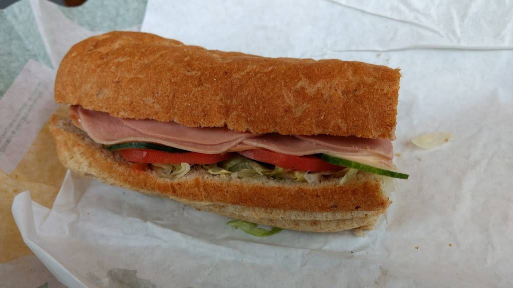 Subway | restaurant | 40341 Michigan Ave, Canton, MI 48188, USA | 7347288361 OR +1 734-728-8361