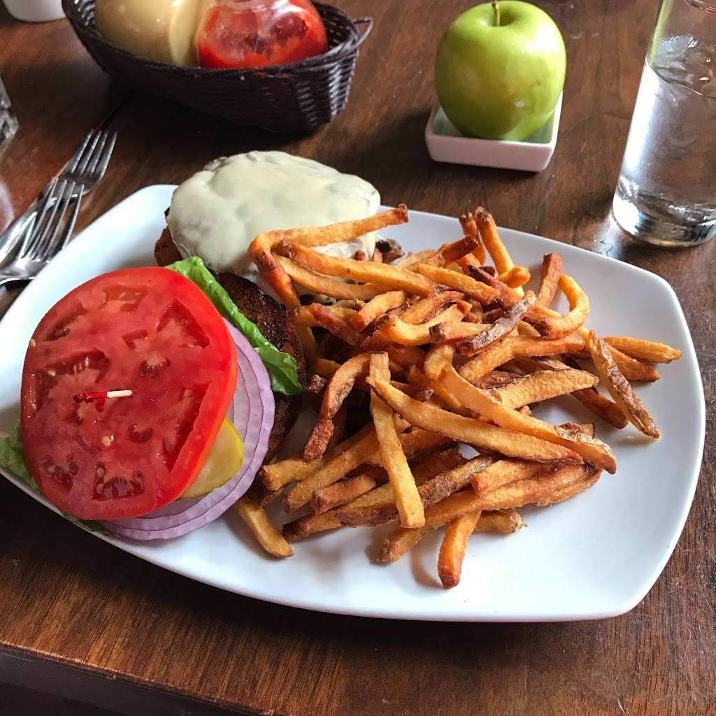 EATS Philly | restaurant | 2200 Arch St, Philadelphia, PA 19103, USA | 2159221916 OR +1 215-922-1916