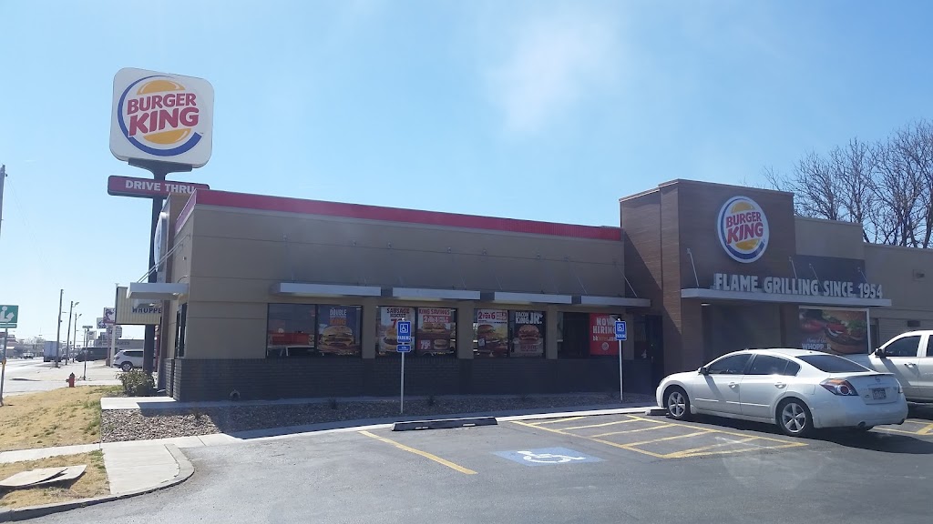 Burger King | restaurant | 124 S Dumas Ave, Dumas, TX 79029, USA | 8069353435 OR +1 806-935-3435