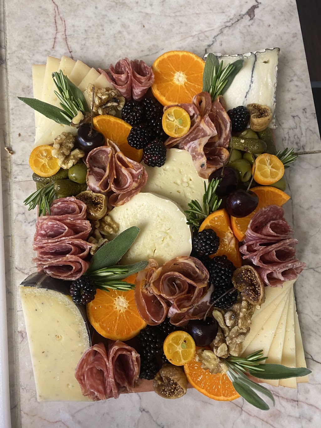 The Honey Brie Co. Charcuterie | restaurant | 1805 Laskin Rd STE 102, Virginia Beach, VA 23454, USA | 7575896220 OR +1 757-589-6220