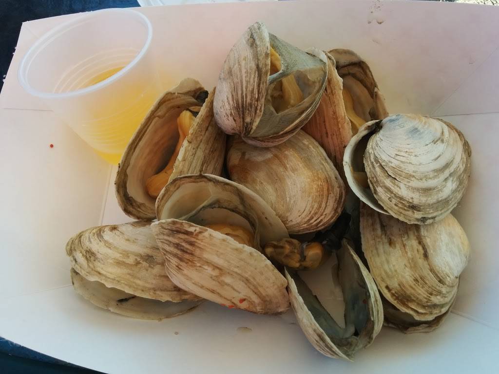 Morrisons Lobsters | restaurant | 11 Badgers Island W, Kittery, ME 03904, USA | 2074392501 OR +1 207-439-2501