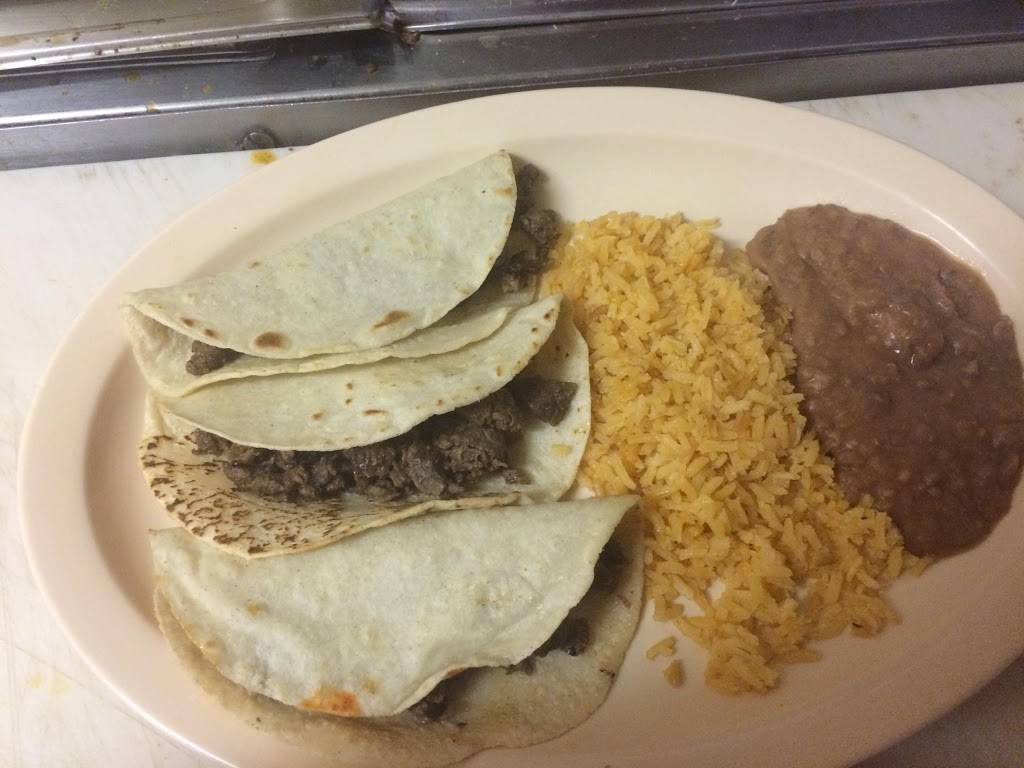 Taqueria La Veracruzana | restaurant | 1817 S Edgefield Ave, Dallas, TX 75224, USA | 2149433616 OR +1 214-943-3616