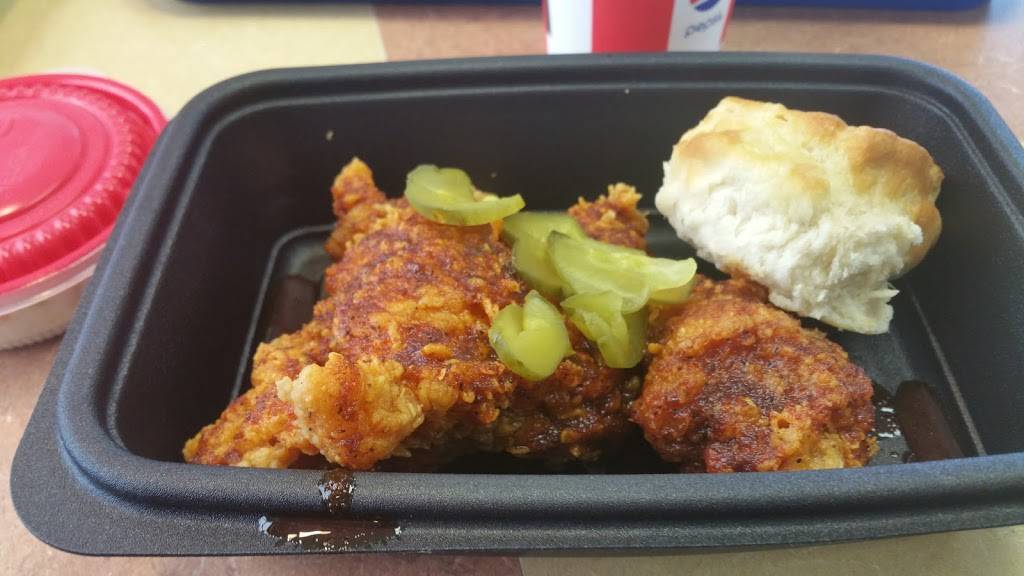 KFC | restaurant | 1804 N Webb Rd, Grand Island, NE 68803, USA | 3083811414 OR +1 308-381-1414