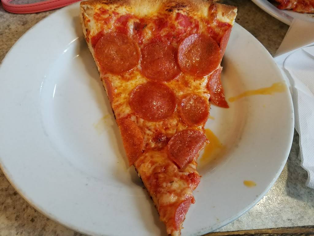 Roccos Brick Oven Pizzeria | restaurant | 79-16 21st Ave, East Elmhurst, NY 11370, USA | 7187213535 OR +1 718-721-3535