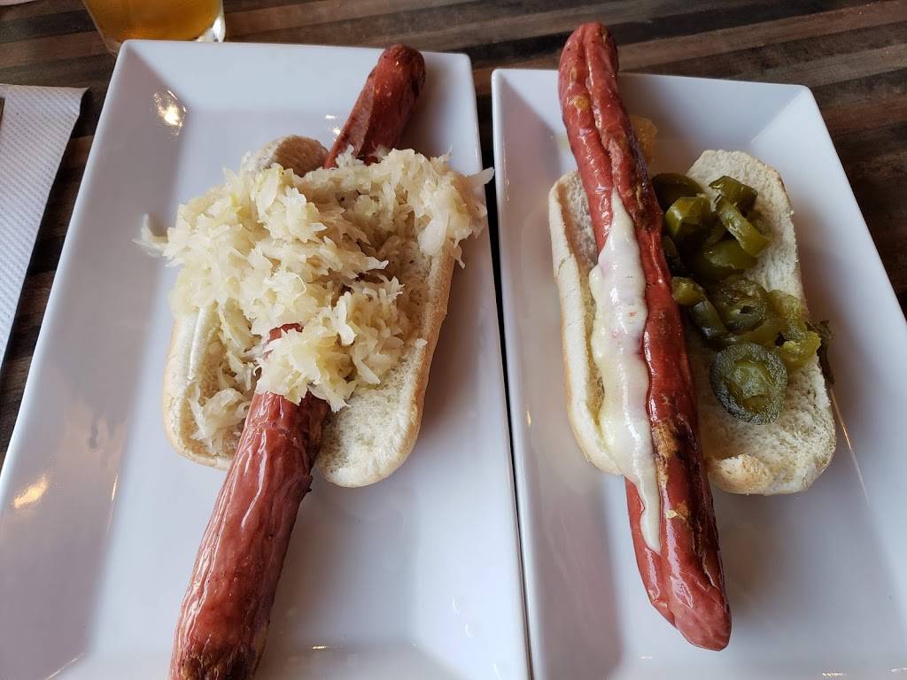 Maxs Bar & Grill | restaurant | 25 Matilda Terrace, Long Branch, NJ 07740, USA | 7325710248 OR +1 732-571-0248