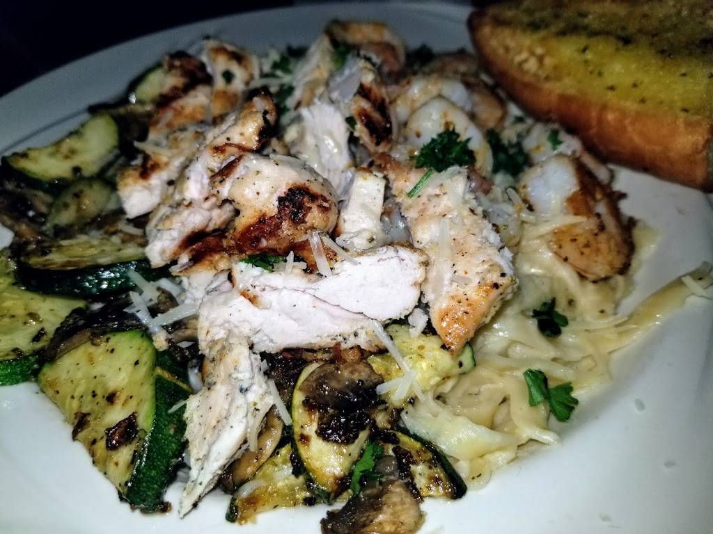 Tooeys Wings Tenders & Taps | restaurant | 2003 Riverside Pkwy Ste 201, Lawrenceville, GA 30043, USA | 7706827189 OR +1 770-682-7189