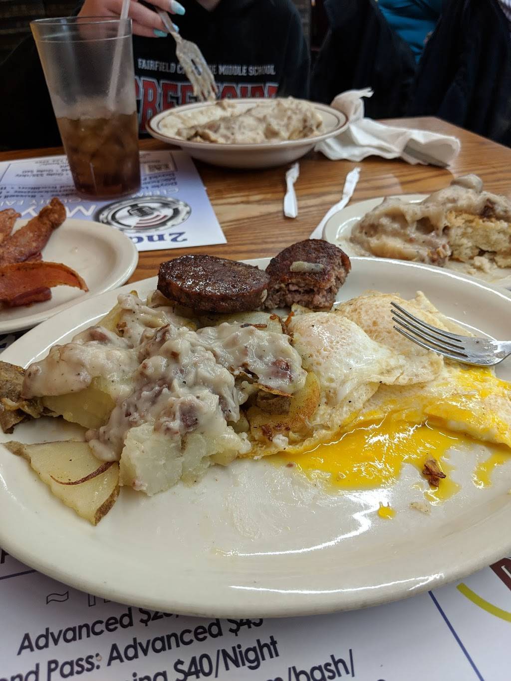 Joe Luigis Pizza | restaurant | 227 W Main St, Owensville, OH 45160, USA | 5137322940 OR +1 513-732-2940