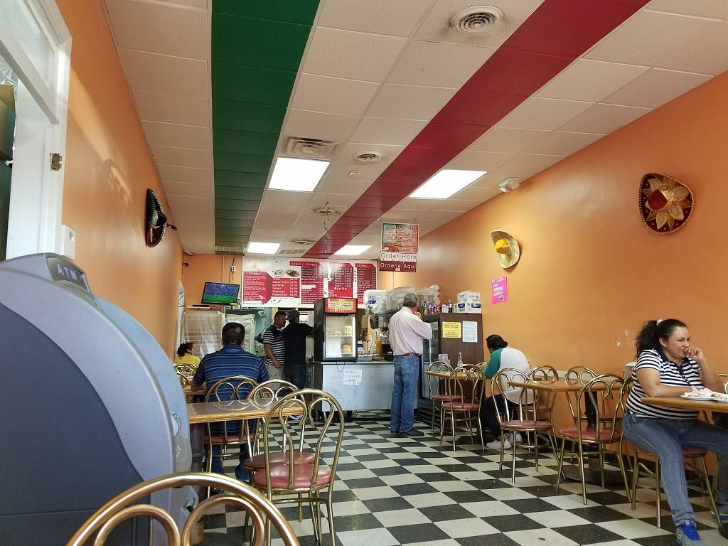 Jarochita | restaurant | 85 N Glebe Rd, Arlington, VA 22207, USA | 7035282789 OR +1 703-528-2789