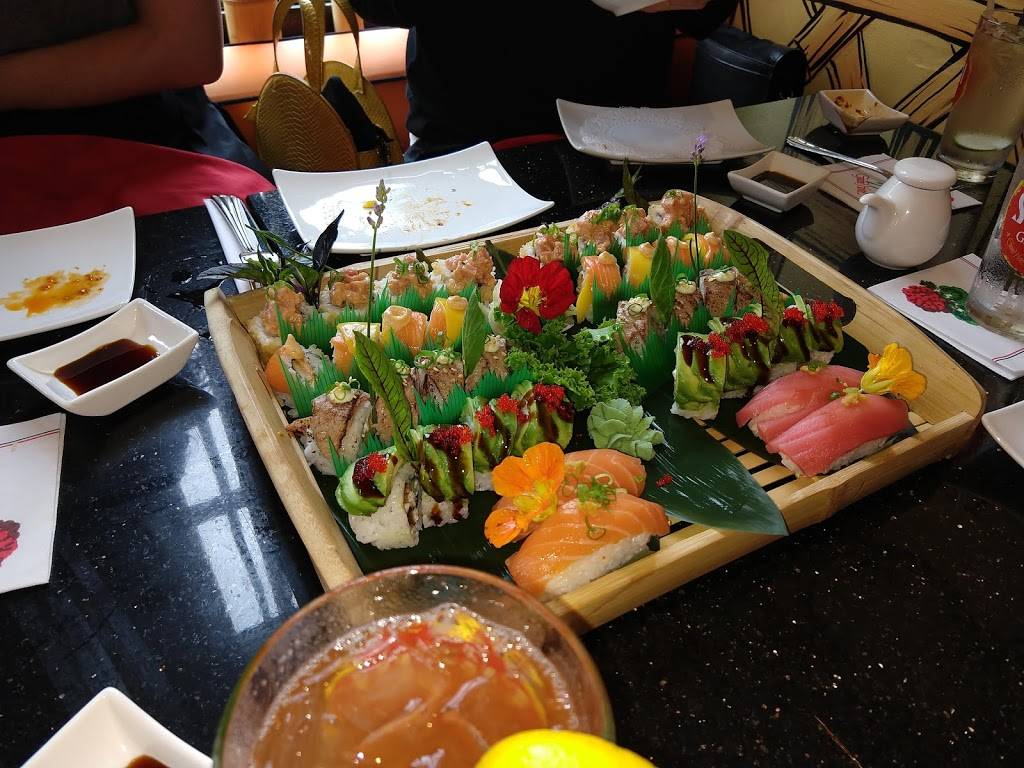 Sushi Grand | restaurant | 1547 Cadotte Ave, Mackinac Island, MI 49757, USA | 9068473331 OR +1 906-847-3331