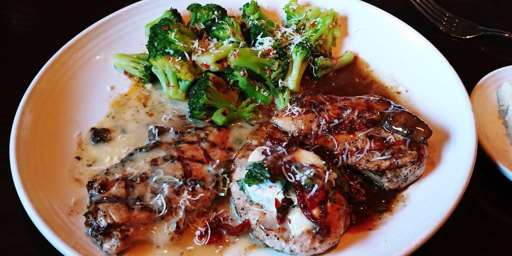 Carrabbas Italian Grill | restaurant | 1022 Woodruff Rd, Greenville, SC 29607, USA | 8642139494 OR +1 864-213-9494