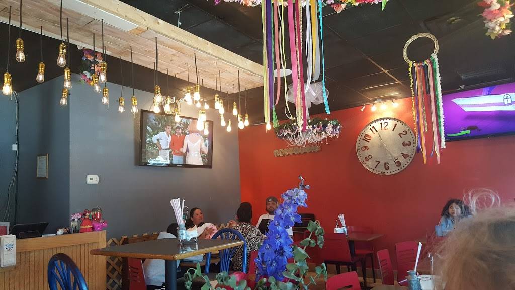 Fonda K-Tracha | restaurant | 3001 N May Ave, Oklahoma City, OK 73107, USA | 4056737678 OR +1 405-673-7678