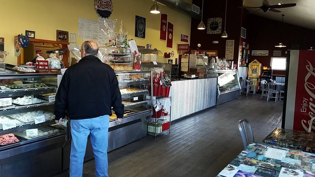 Nikki Ps | restaurant | 1045 Community Rd, Schenectady, NY 12303, USA | 5183564370 OR +1 518-356-4370