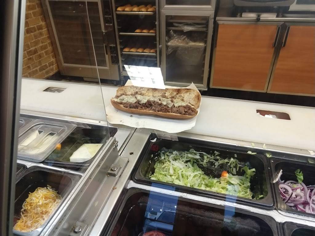 Subway | restaurant | 810 Airline Blvd, Portsmouth, VA 23707, USA | 7573993595 OR +1 757-399-3595
