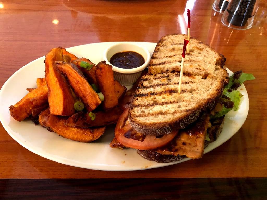 Green Leaf Vegetarian & Vegan Restaurant | restaurant | 62 Water St, Framingham, MA 01701, USA | 5083093009 OR +1 508-309-3009