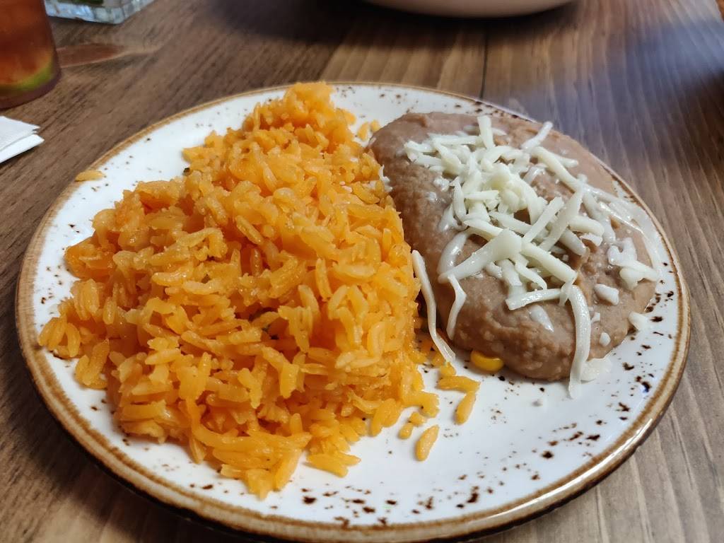 Rodrigos | restaurant | 7593 S State St, Harbor Springs, MI 49740, USA | 2314126077 OR +1 231-412-6077