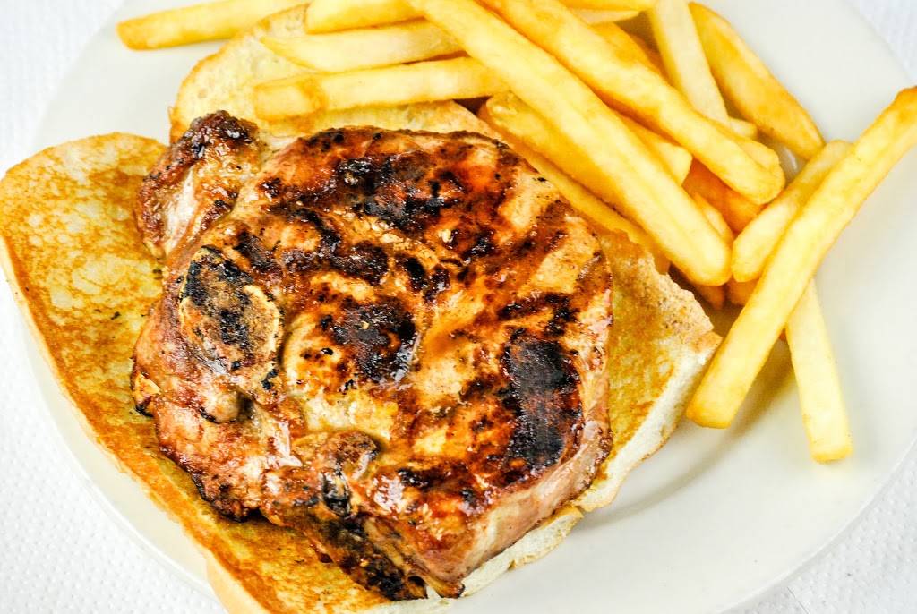 Cleavers Chicago Style Flavor | restaurant | 5501 E Indiana St, Evansville, IN 47715, USA | 8124730001 OR +1 812-473-0001