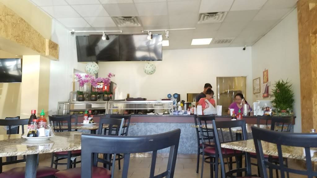 Les Wok | restaurant | 812 W Rosedale St, Fort Worth, TX 76104, USA | 8173366632 OR +1 817-336-6632