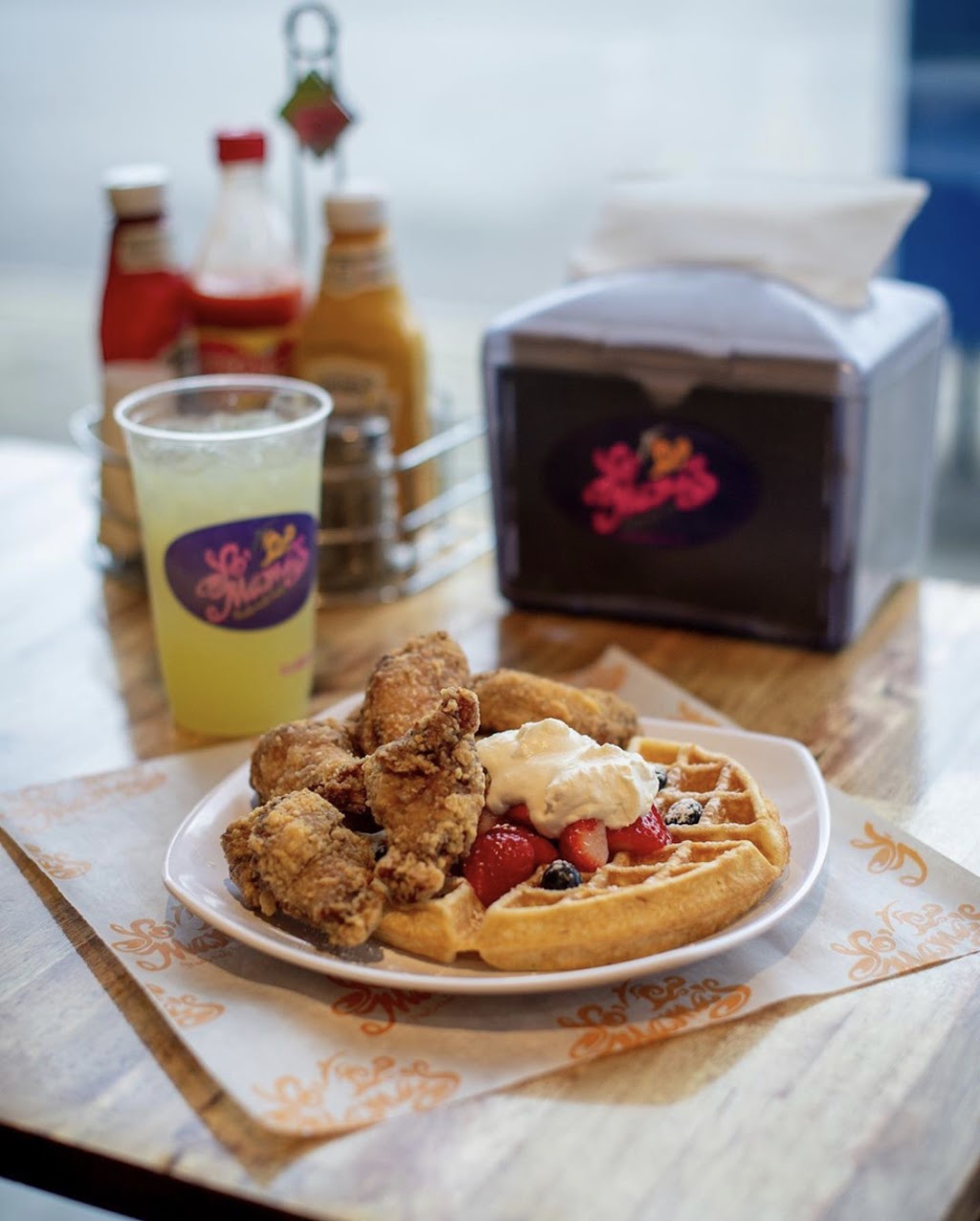 Yo Mamas | restaurant | 2328 2nd Ave N, Birmingham, AL 35203, USA | 2059576545 OR +1 205-957-6545