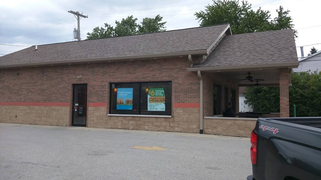 Subway Restaurants | restaurant | 31 E Washington St, Sabina, OH 45169, USA | 9375846000 OR +1 937-584-6000