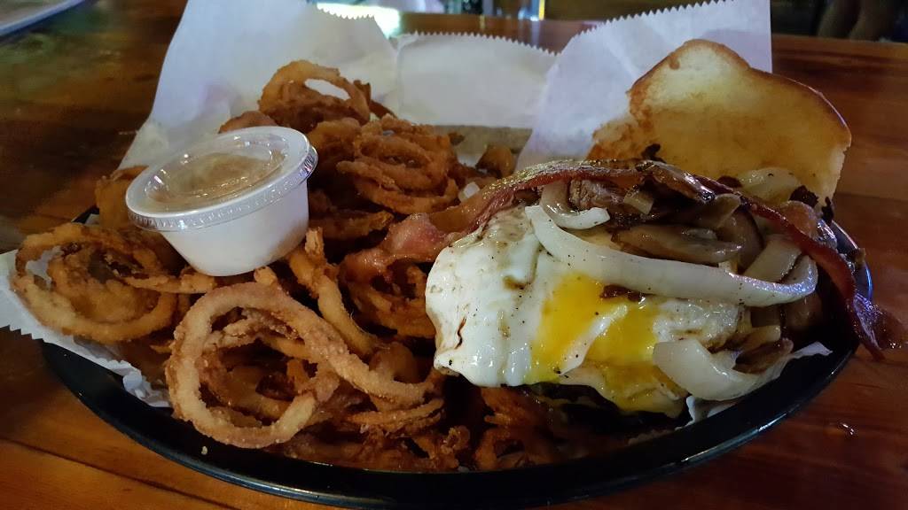 Softtail Saloon | restaurant | 811 1st Ave, Superior, IA 51363, USA | 7128584500 OR +1 712-858-4500