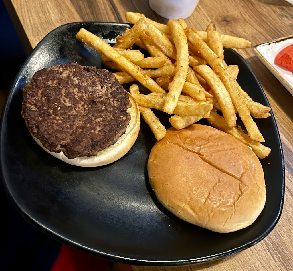 All Seasons Sports Grill | restaurant | 532 Raymond Hirsch Pkwy, White House, TN 37188, USA | 6154880665 OR +1 615-488-0665