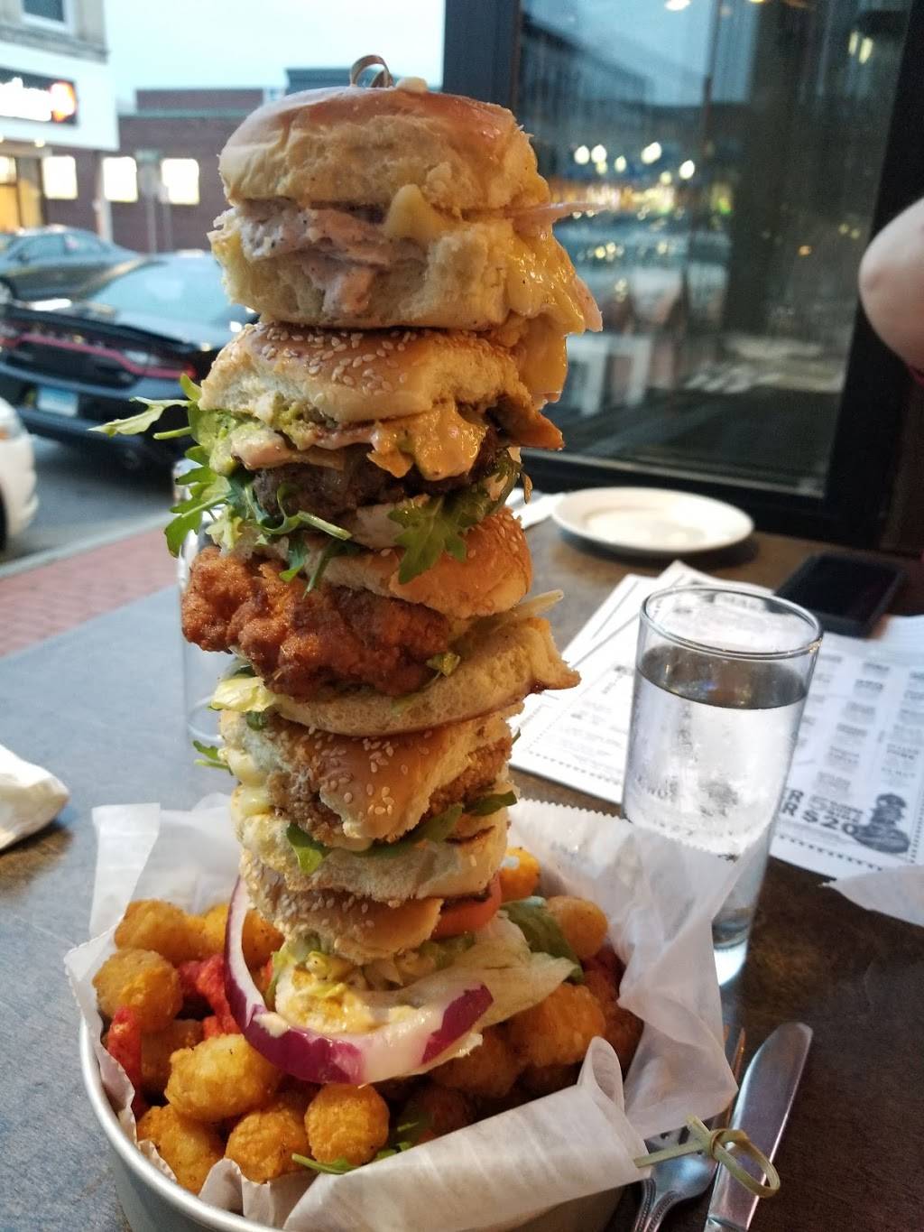 Playmakers Restaurant | restaurant | 342 Moody St, Waltham, MA 02453, USA | 7812090584 OR +1 781-209-0584