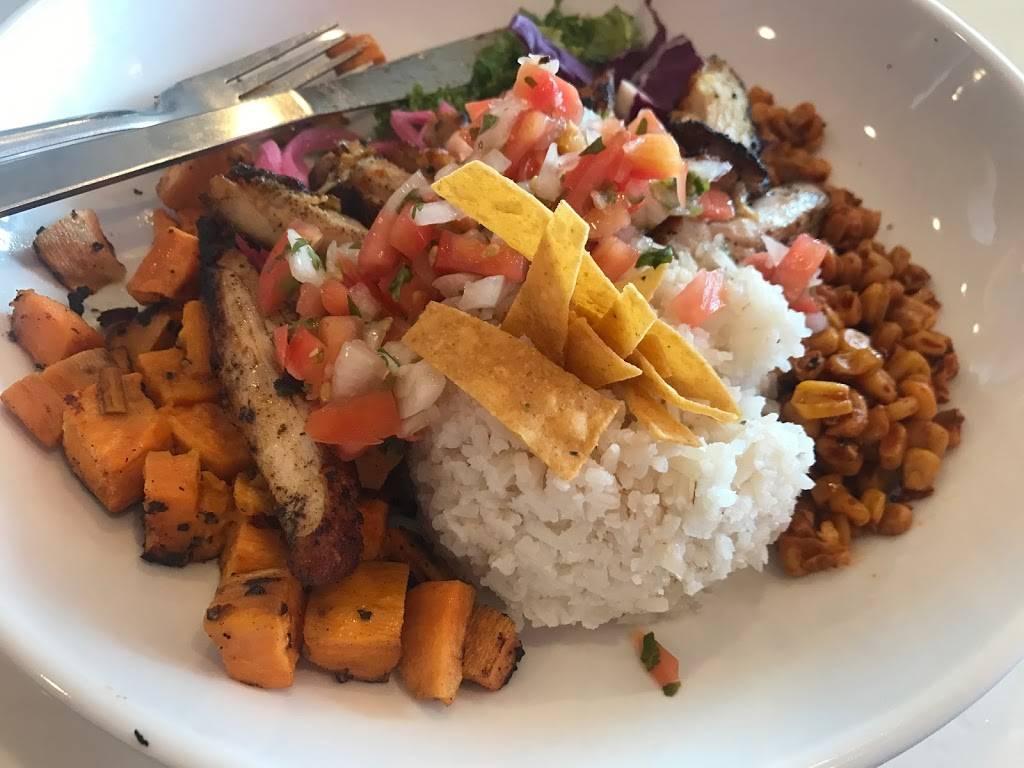 Woo Casa Kitchen | restaurant | 4900 S Croatan Hwy, Nags Head, NC 27959, USA | 2527150089 OR +1 252-715-0089