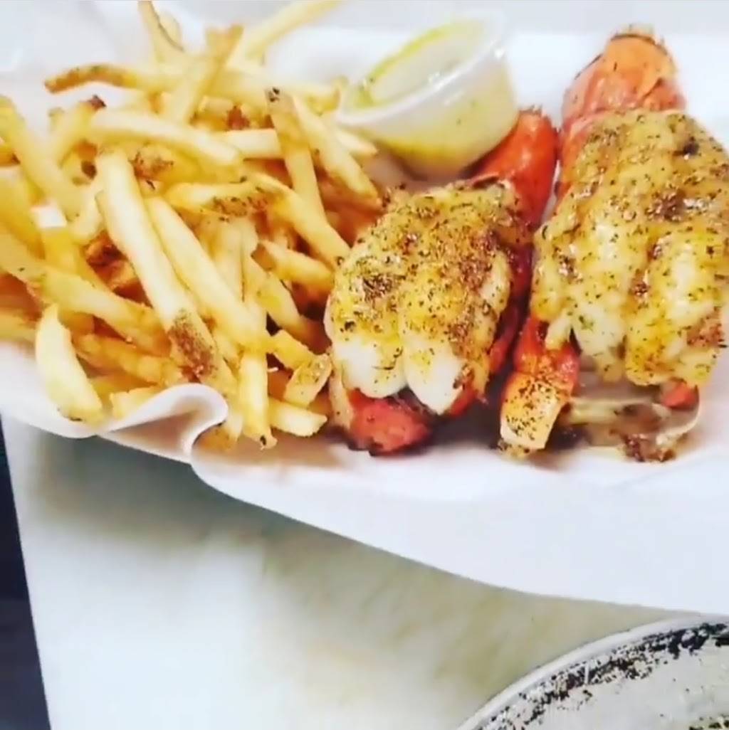 Sports bar | restaurant | 1954 Farm to Market 1960 Rd W, Houston, TX 77090, USA | 8325820060 OR +1 832-582-0060