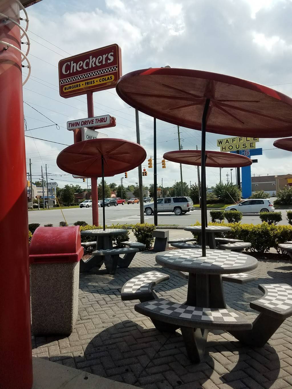 Checkers | restaurant | 643 N Marine Blvd, Jacksonville, NC 28540, USA | 9103468197 OR +1 910-346-8197