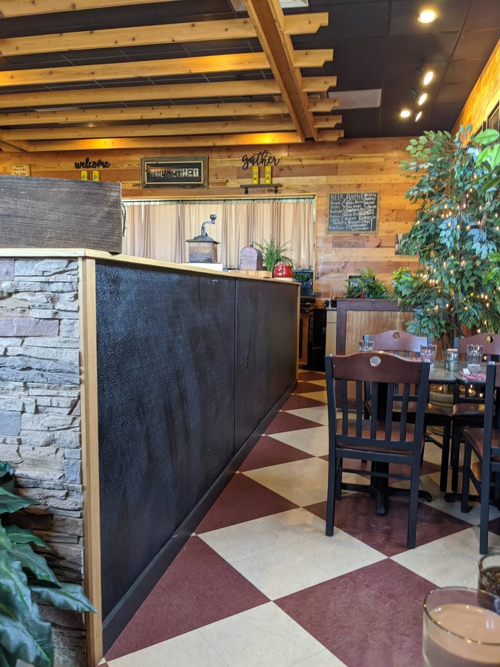 Valentinis Vicino Lago | restaurant | 4960 Miller Trunk Hwy, Hermantown, MN 55811, USA | 2187285900 OR +1 218-728-5900