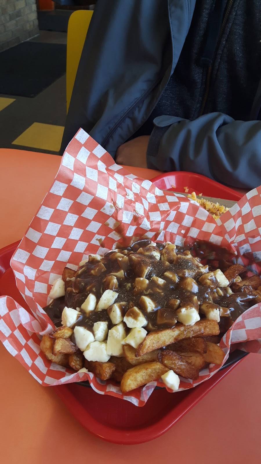 Fritzies West End | restaurant | 32 Perry St, Woodstock, ON N4S 3C3, Canada | 5195396812 OR +1 519-539-6812