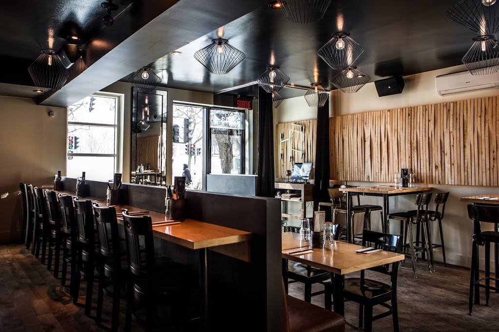 HÀ Mont-Royal | restaurant | 243 Avenue du Mont-Royal O, Montréal, QC H2T 2T2, Canada | 5148480336 OR +1 514-848-0336